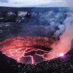 opvliegers vulkaan lava gesmolten